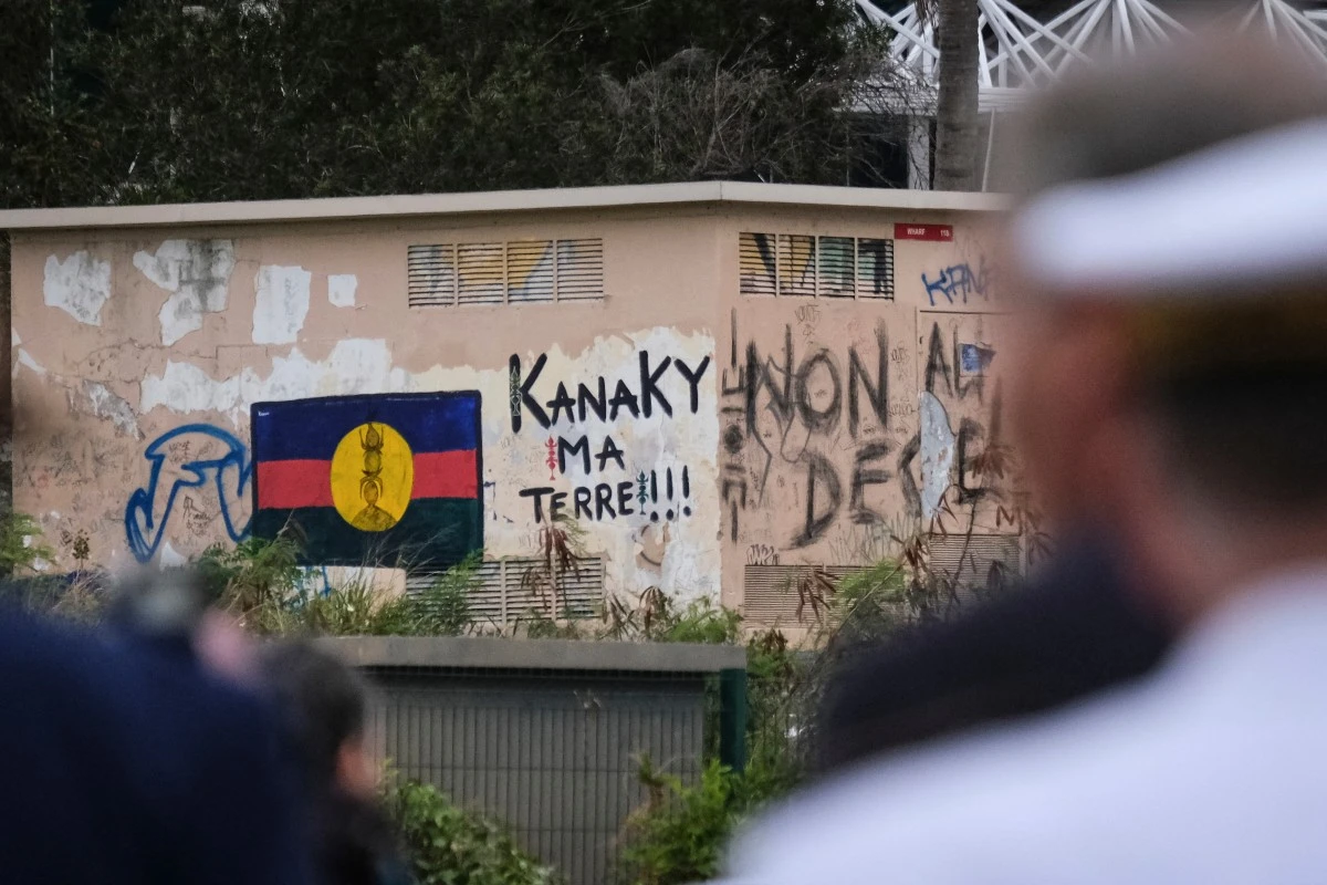 France: le bilan des émeutes en Nouvelle-Calédonie grimpe à 14 morts