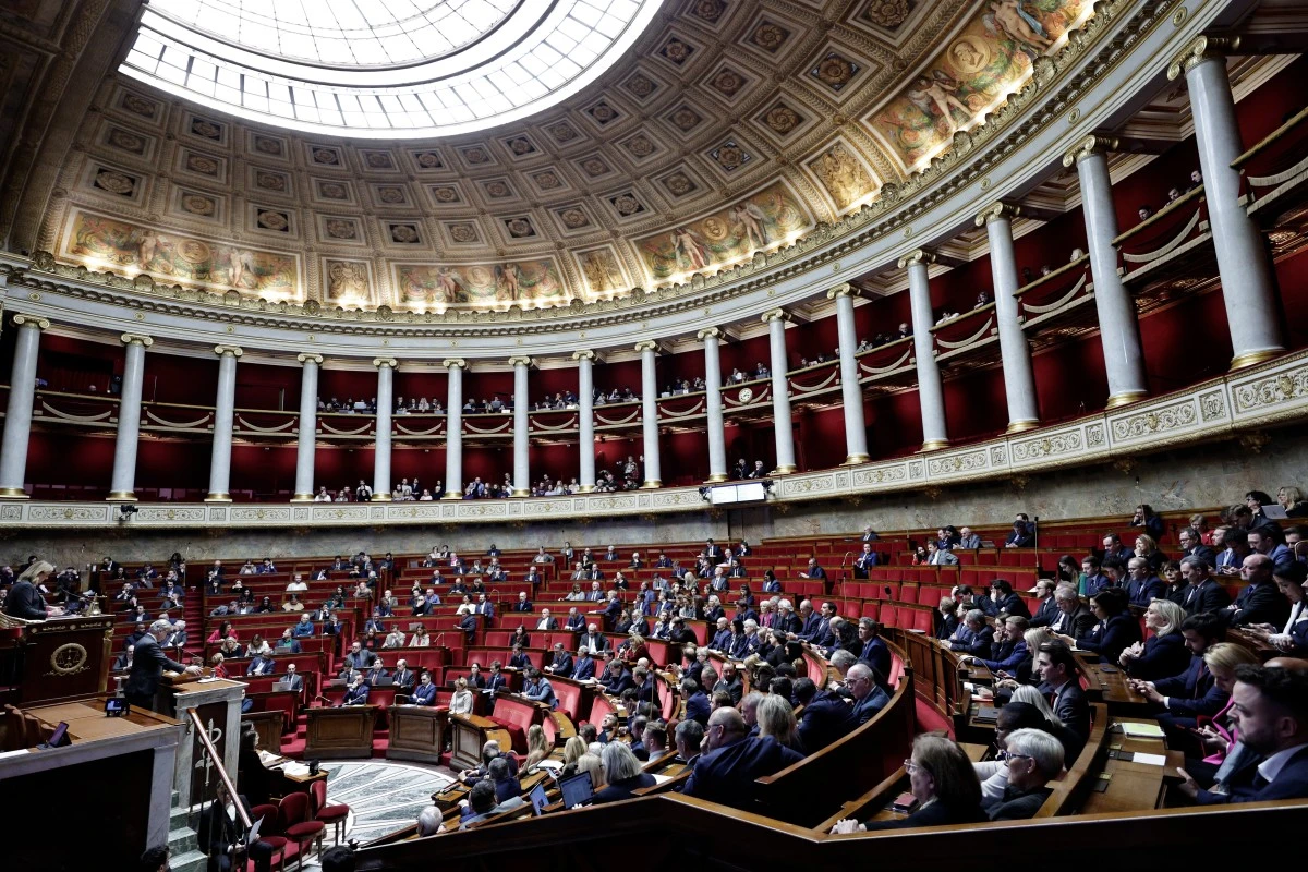 L'Assemblée nationale s'apprête à censurer le gouvernement Barnier