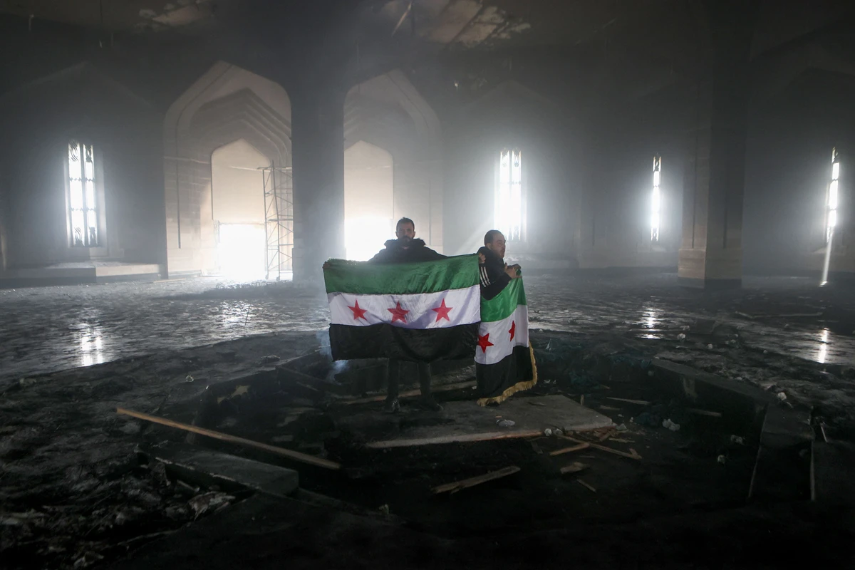 Syrie: le tombeau de l'ancien président Hafez al-Assad incendié