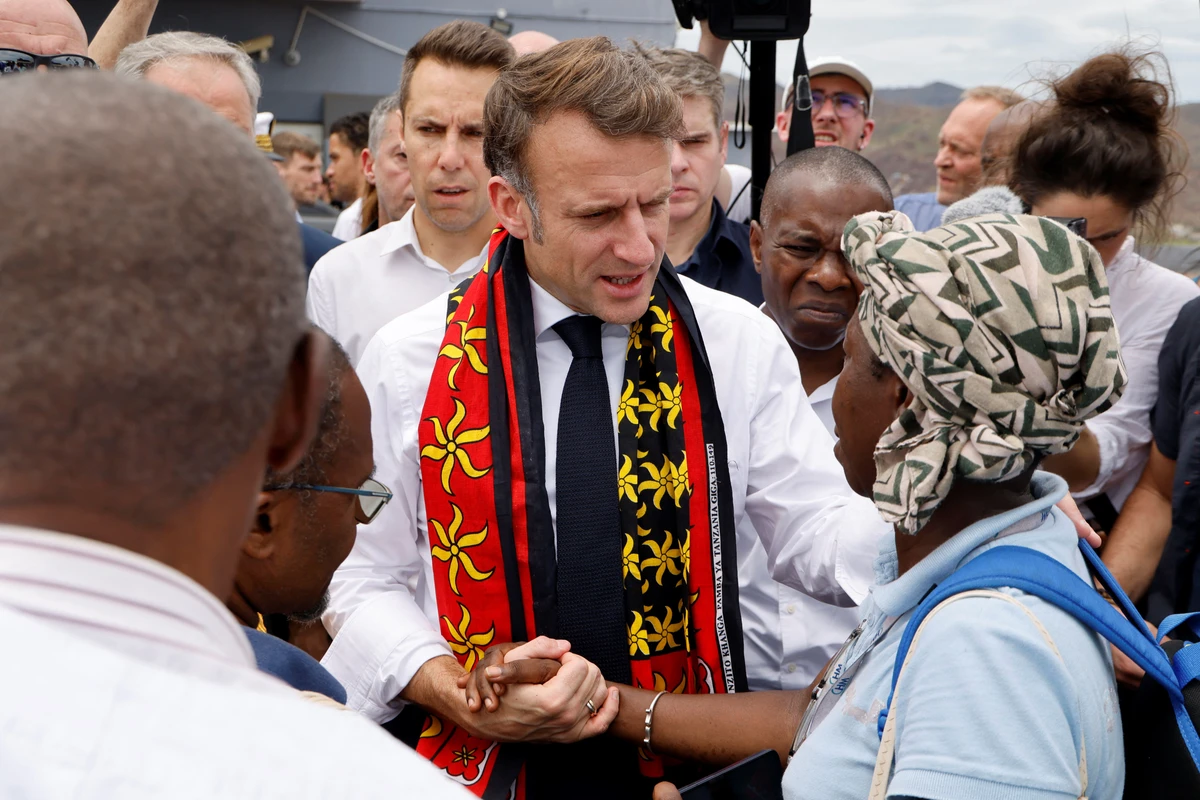 Emmanuel Macron est arrivé dans l'archipel de Mayotte dévasté par le cyclone Chido