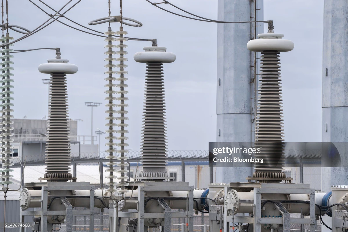 Flamanville: le réacteur nucléaire le plus puissant de France est raccordé au réseau électrique, annonce EDF