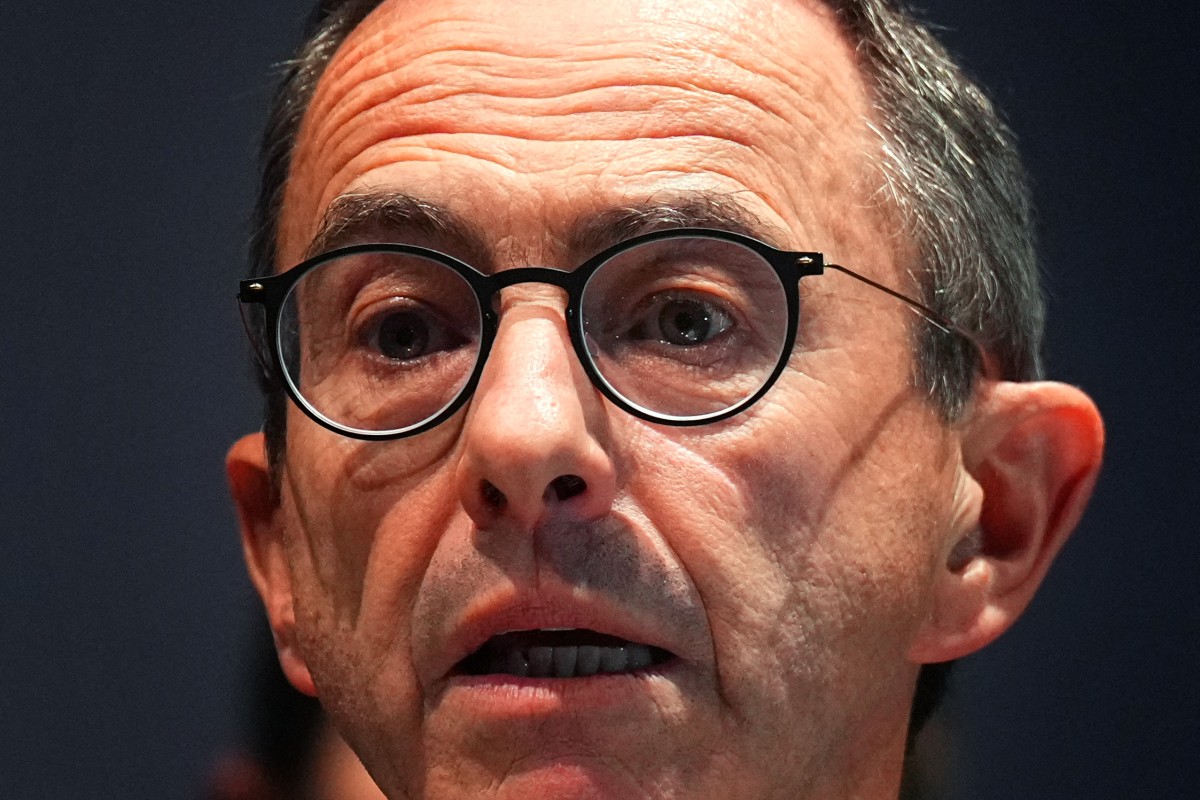 Un ministre français veut interdire le port du voile lors des sorties scolaires
