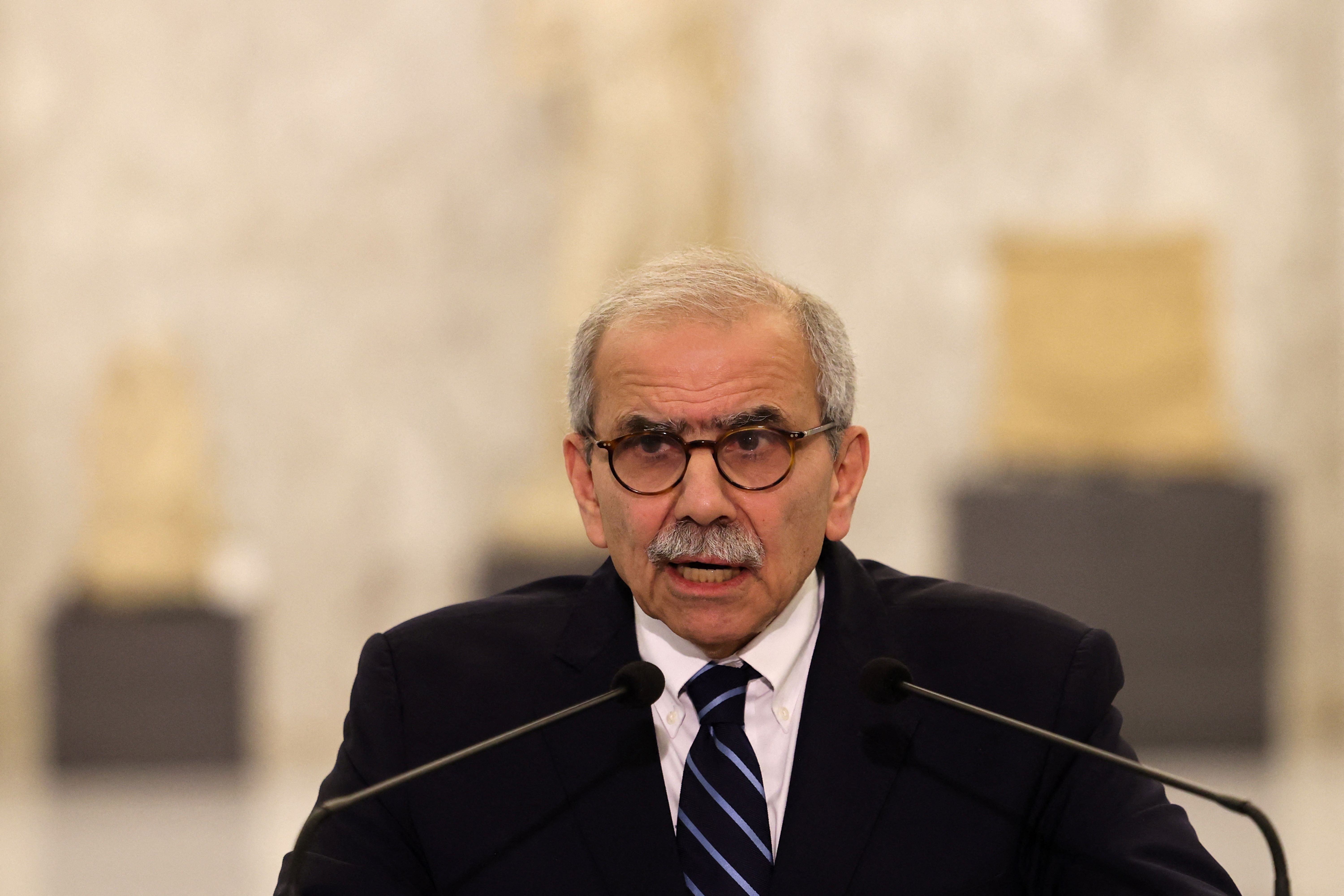 Liban: le nouveau Premier ministre dit tendre la main à toutes les parties pour sauver le pays