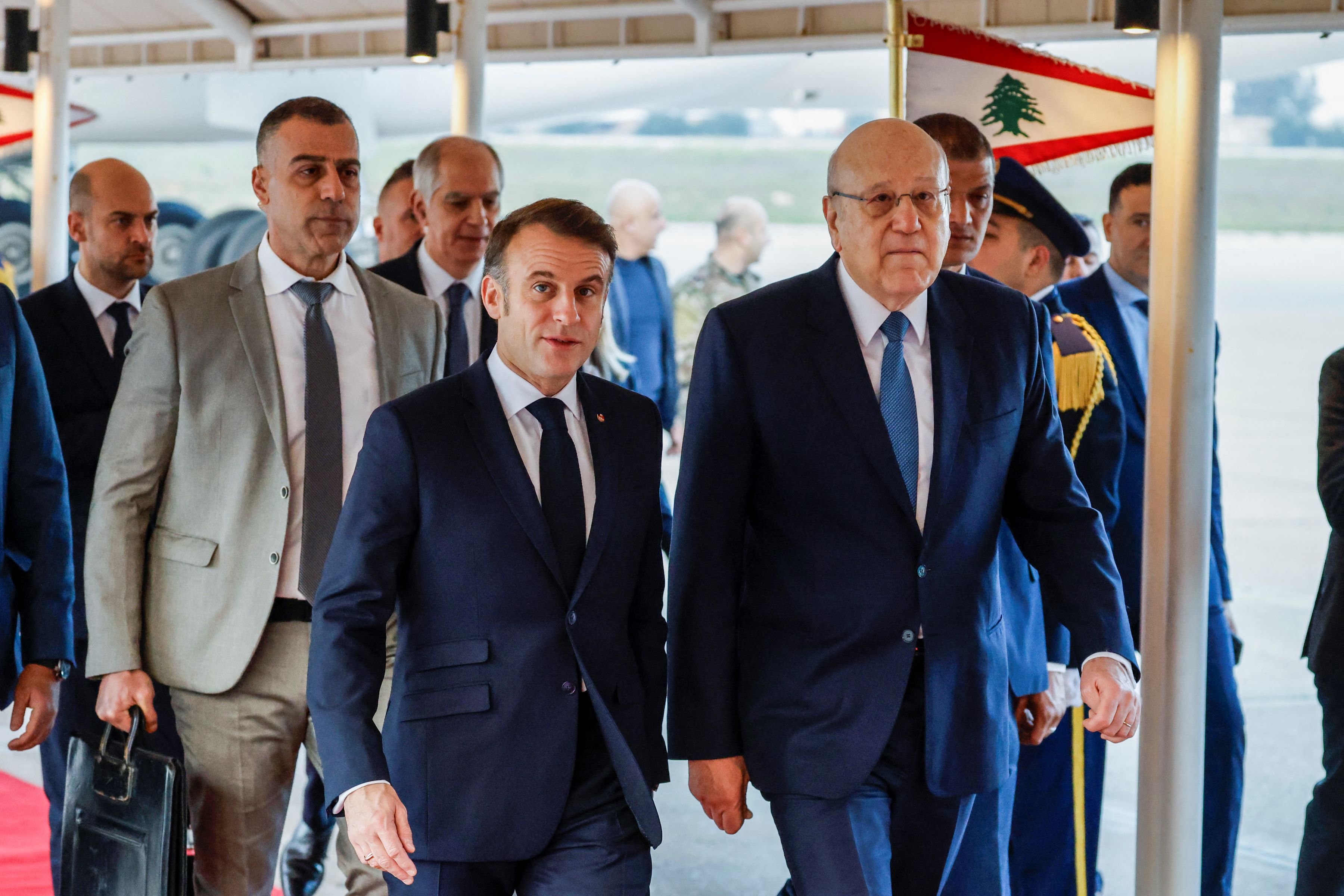 Macron est arrivé au Liban pour soutenir ses nouveaux dirigeants