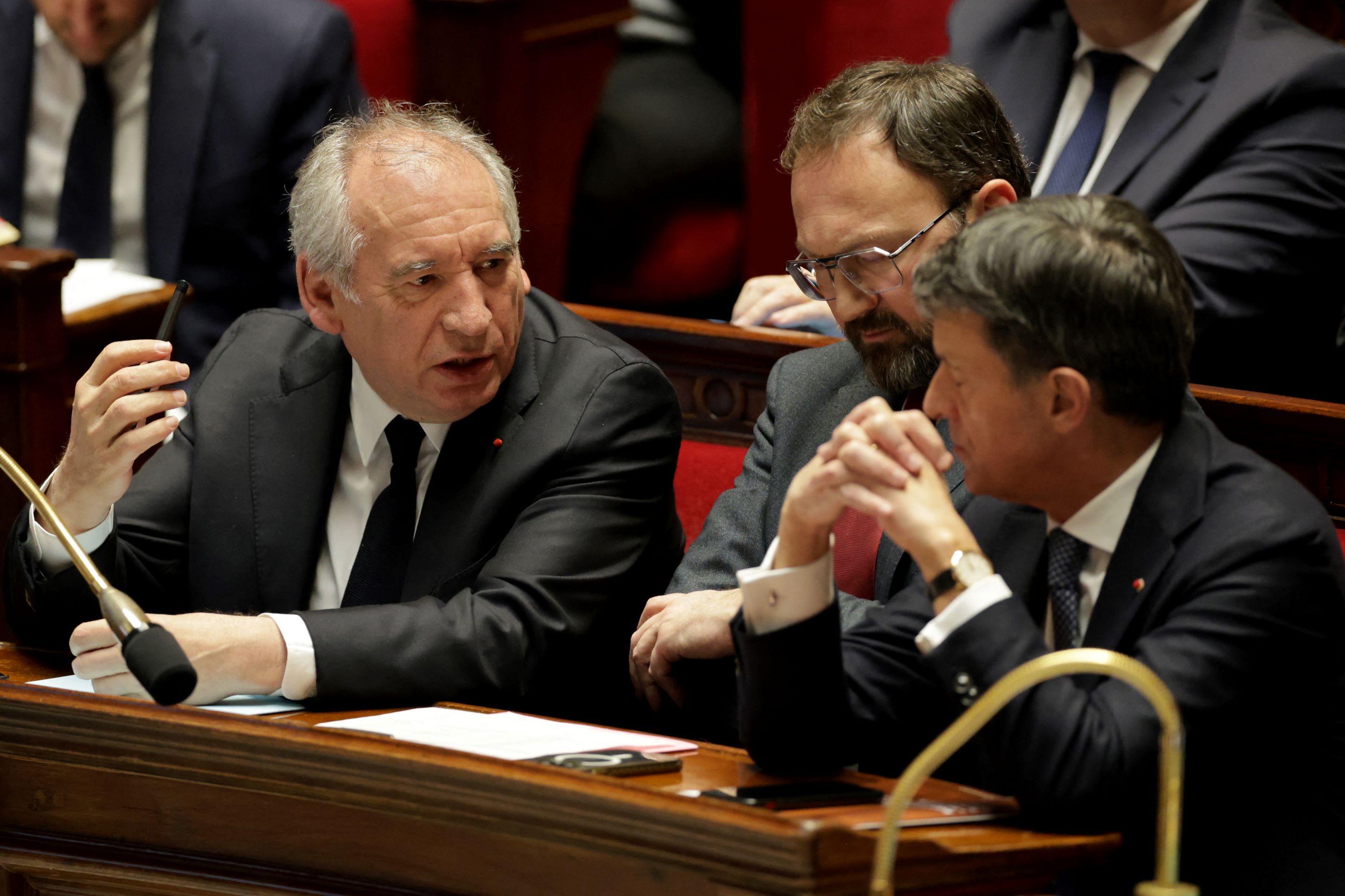 Retraites: des "progrès" ont été réalisés entre les partenaires sociaux, mais pas d’ "accord général", un texte sera soumis au Parlement, promet Bayrou