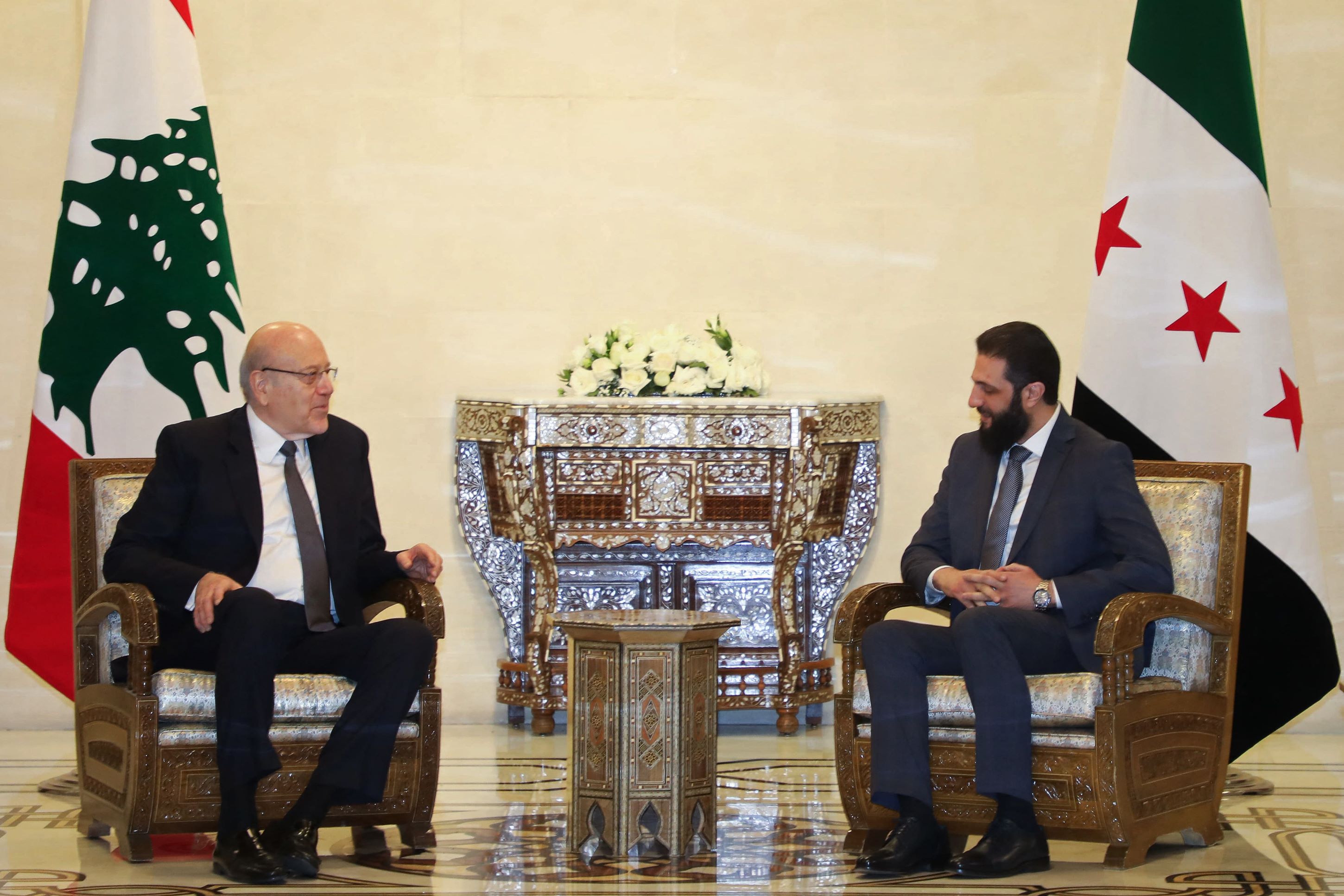 Le Premier ministre libanais effectue une visite à Damas, la première de ce niveau depuis 2011