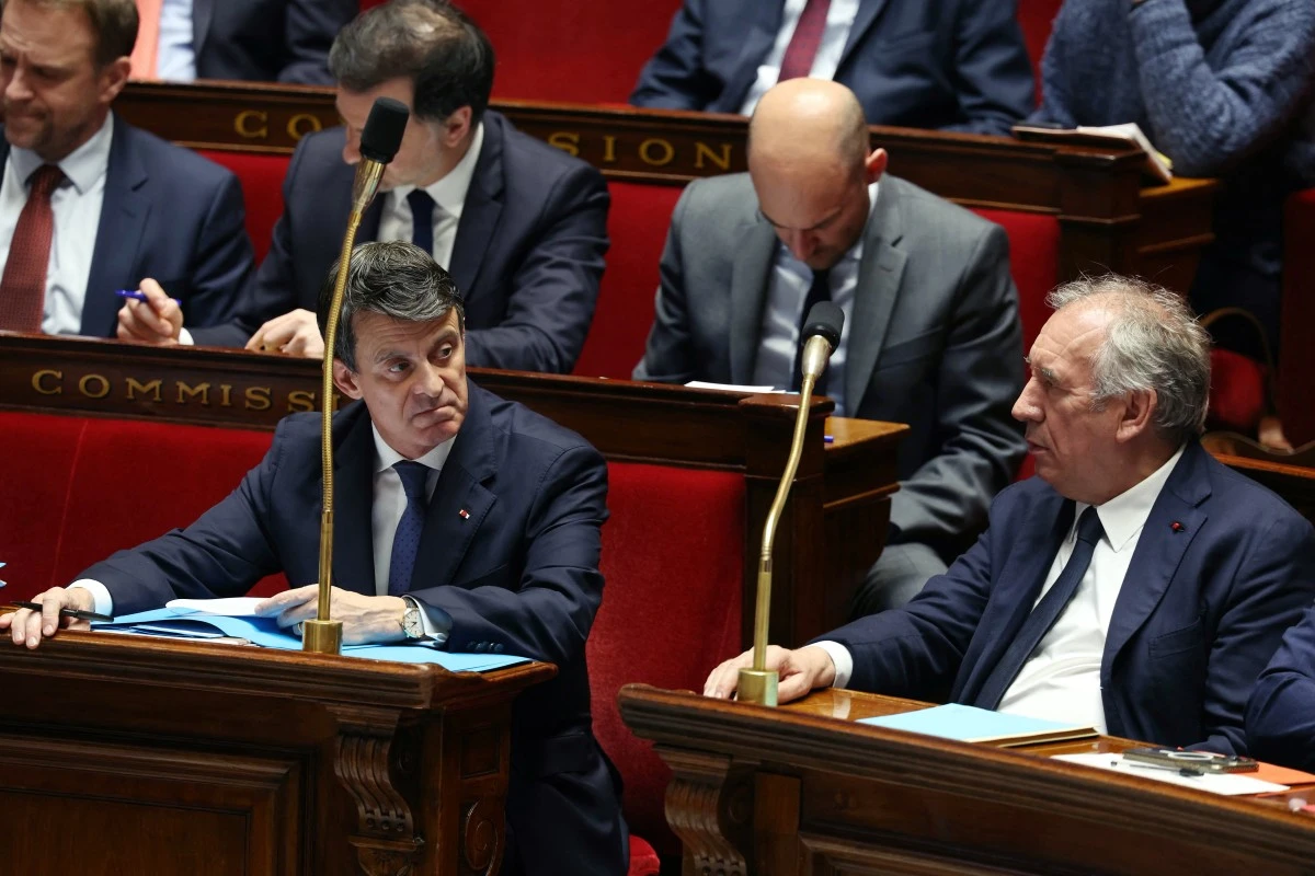 Macron reprend ses déplacements de terrain mercredi dans le Nord