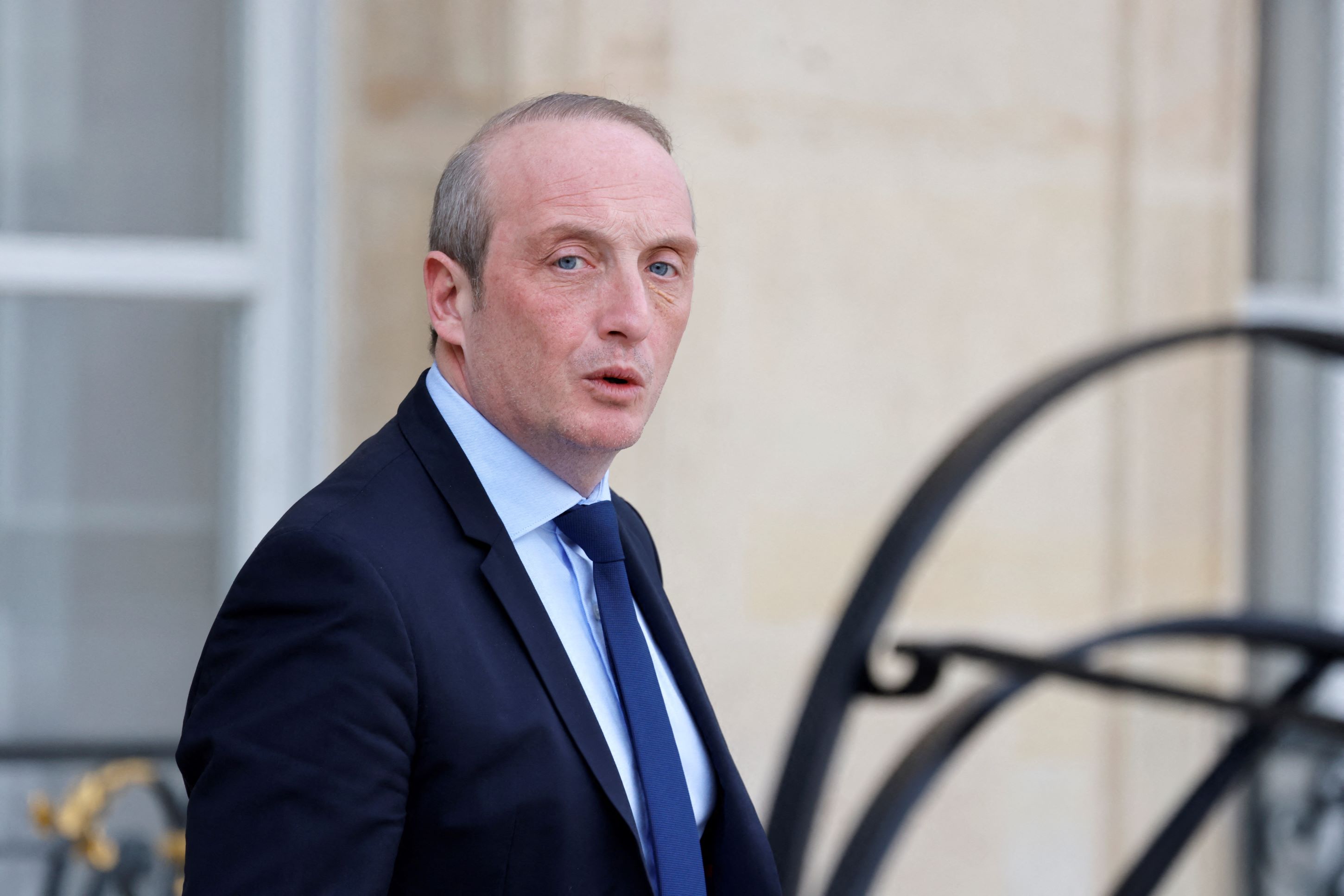 Algérie : le ministre de la Fonction publique favorable à la révision du traité de 1968