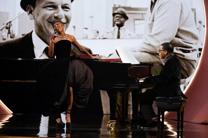 Cynthia Erivo illumine l'ouverture des Grammys avec un look Ashi Studio, Beyoncé décroche le prix prestigieux