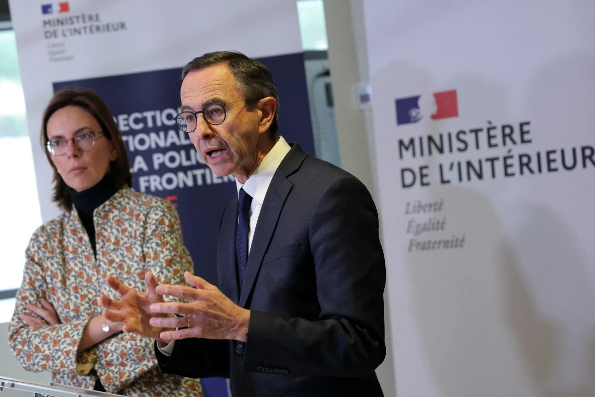 Débat sur être français: «il faut respecter le mode de vie», déclare Retailleau