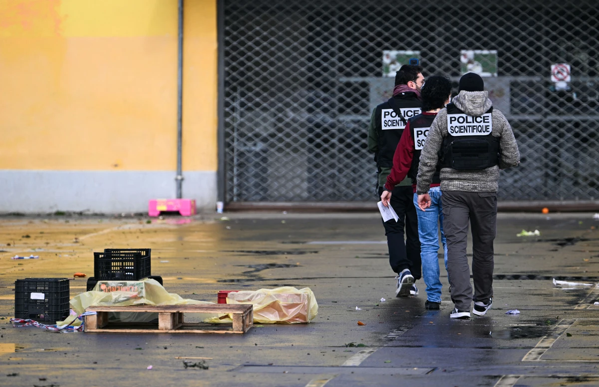 Après une attaque au couteau par un Algérien en France, Paris met la pression sur Alger