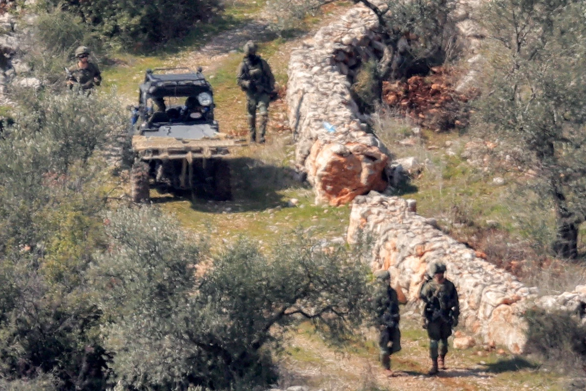 L'armée israélienne maintiendra une présence dans cinq « points stratégiques » au Liban après le délai limite mardi