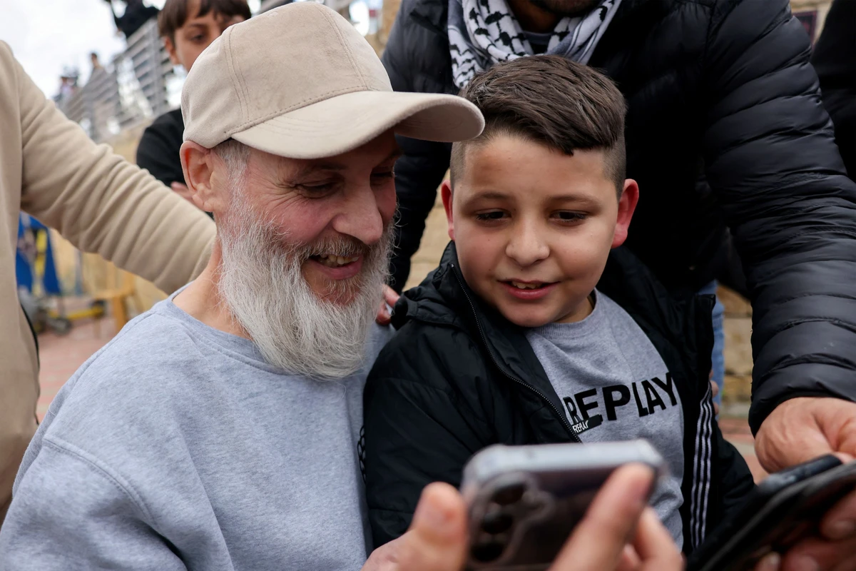 À Ramallah, des retrouvailles émues ont eu lieu entre Palestiniens libérés par Israël