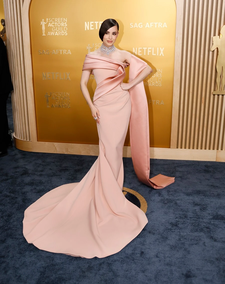 Ashi Studio, Elie Saab,... les créateurs arabes habillent les stars aux SAG Awards