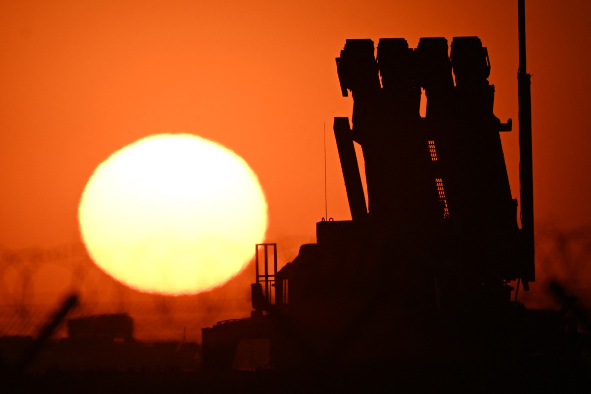 «Bombardements massifs» russes contre les infrastructures énergétiques d'Ukraine