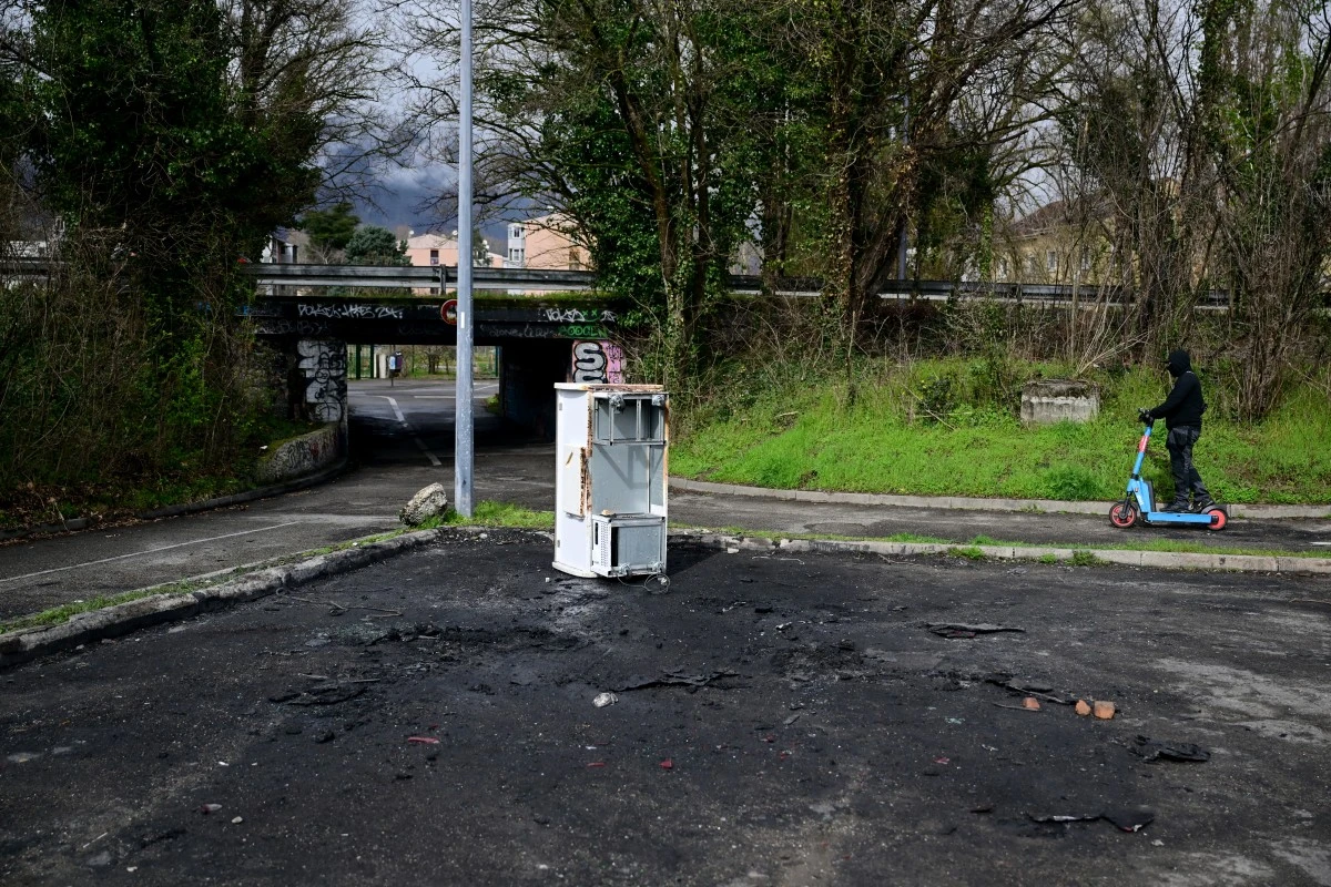 Deux jeunes dont un mineur blessés par balle à Grenoble