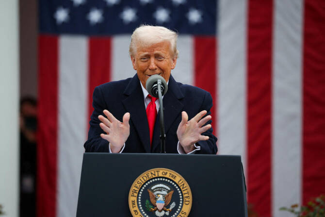 Trump déclare la guerre commerciale et plonge l'économie mondiale dans l'inconnue
