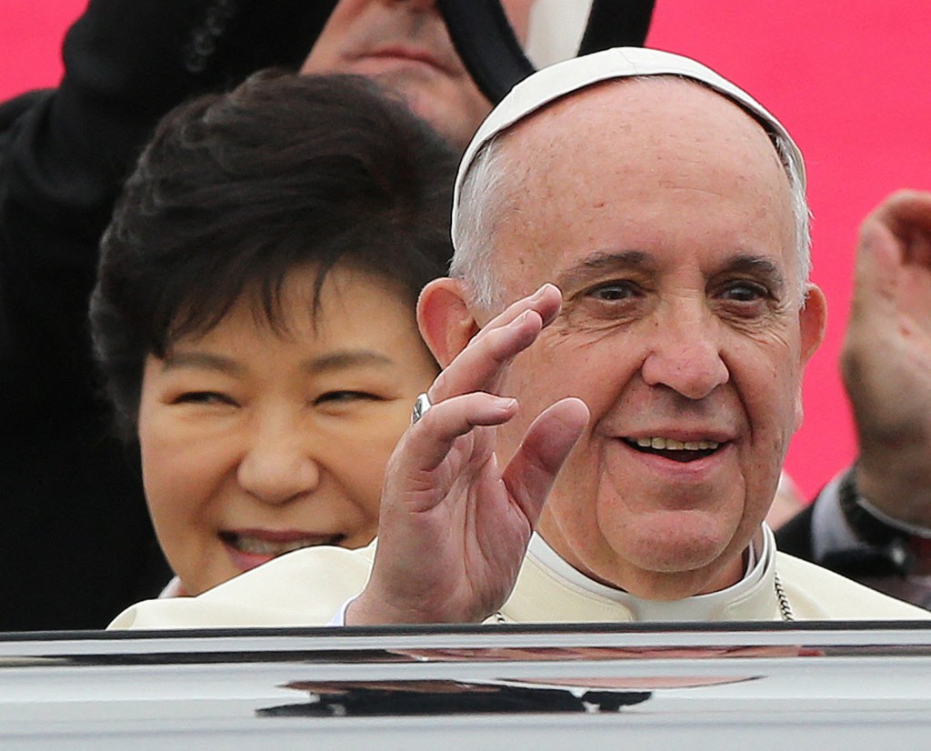 Les funérailles du pape François se dérouleront samedi matin en présence d'une multitude de fidèles et de dignitaires étrangers, puis un conclave sera convoqué pour élire son successeur. (AFP)