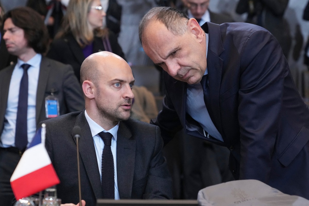 La France et Israël veulent éviter que l'Iran se dote de l'arme nucléaire