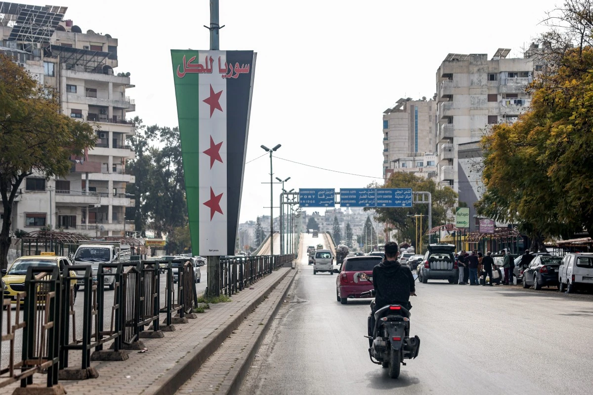 Accusé de complicité de crimes de guerre en Syrie, un ex-rebelle salafiste jugé à partir de mardi à Paris