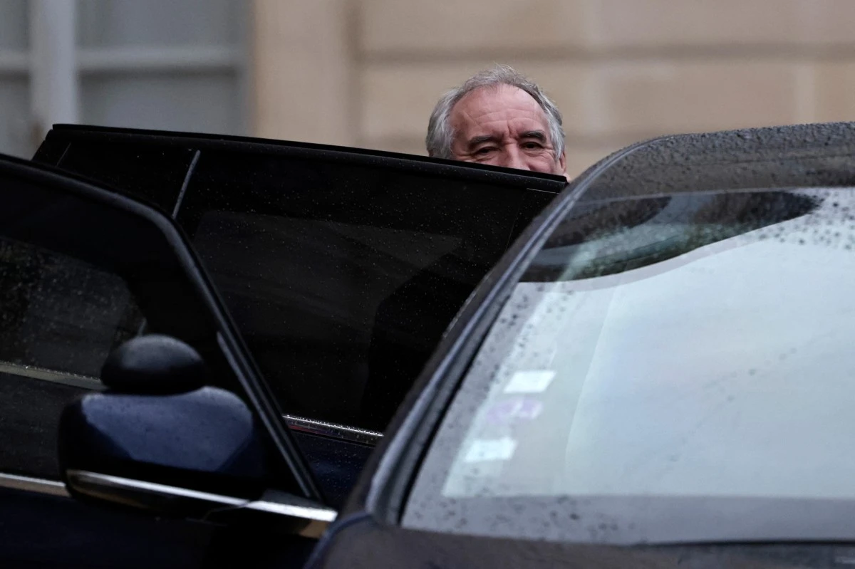 Attaque contre des prisons: Bayrou mercredi dans l'Isère avec Darmanin et Retailleau
