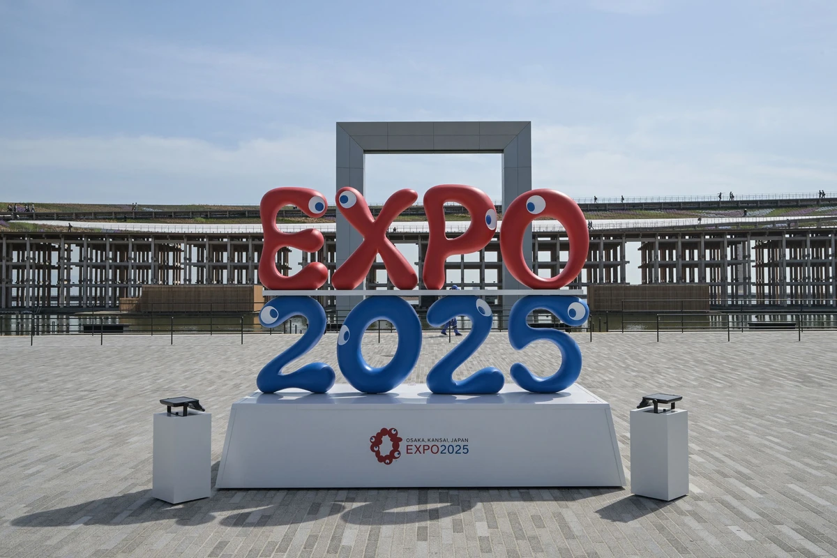 Teddy Riner et Sophie Marceau inaugurent le pavillon français de l'Exposition universelle d'Osaka