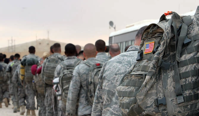 Les États-Unis annoncent réduire de moitié leurs effectifs militaires en Syrie