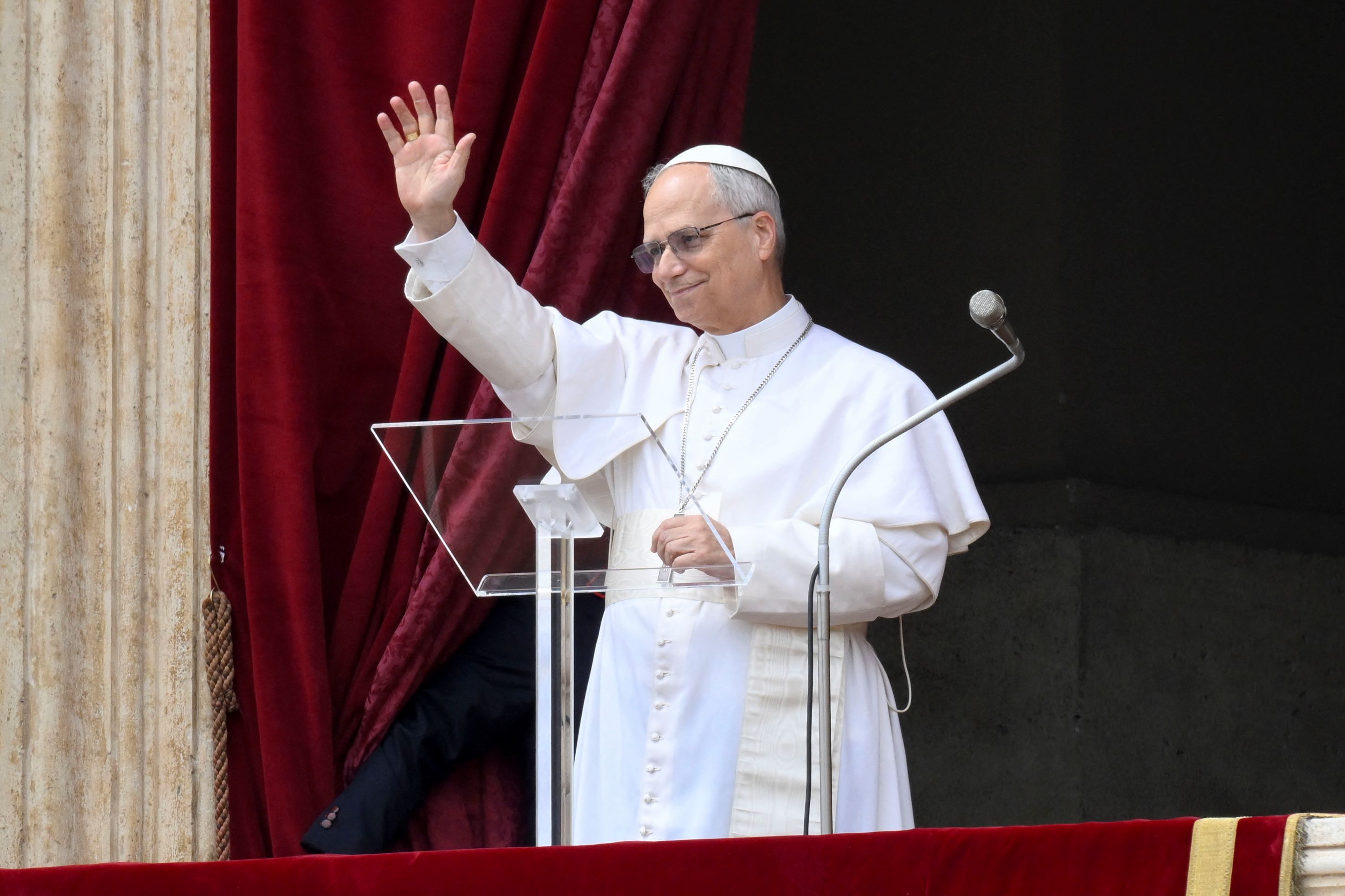 Le pape Léon XIV invite les dirigeants mondiaux à mettre fin à la guerre