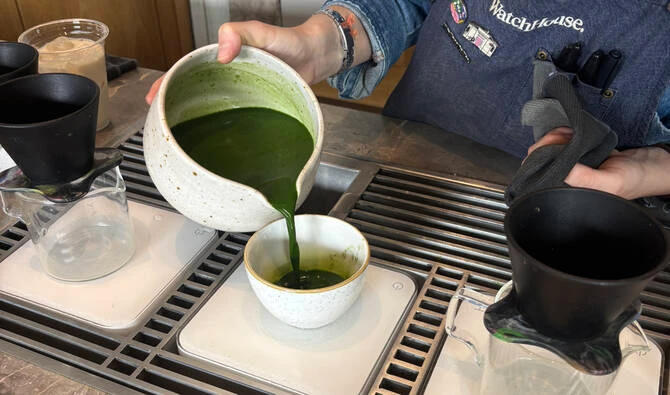 Le matcha pour tous : un thé vert devenu tendance en Arabie saoudite