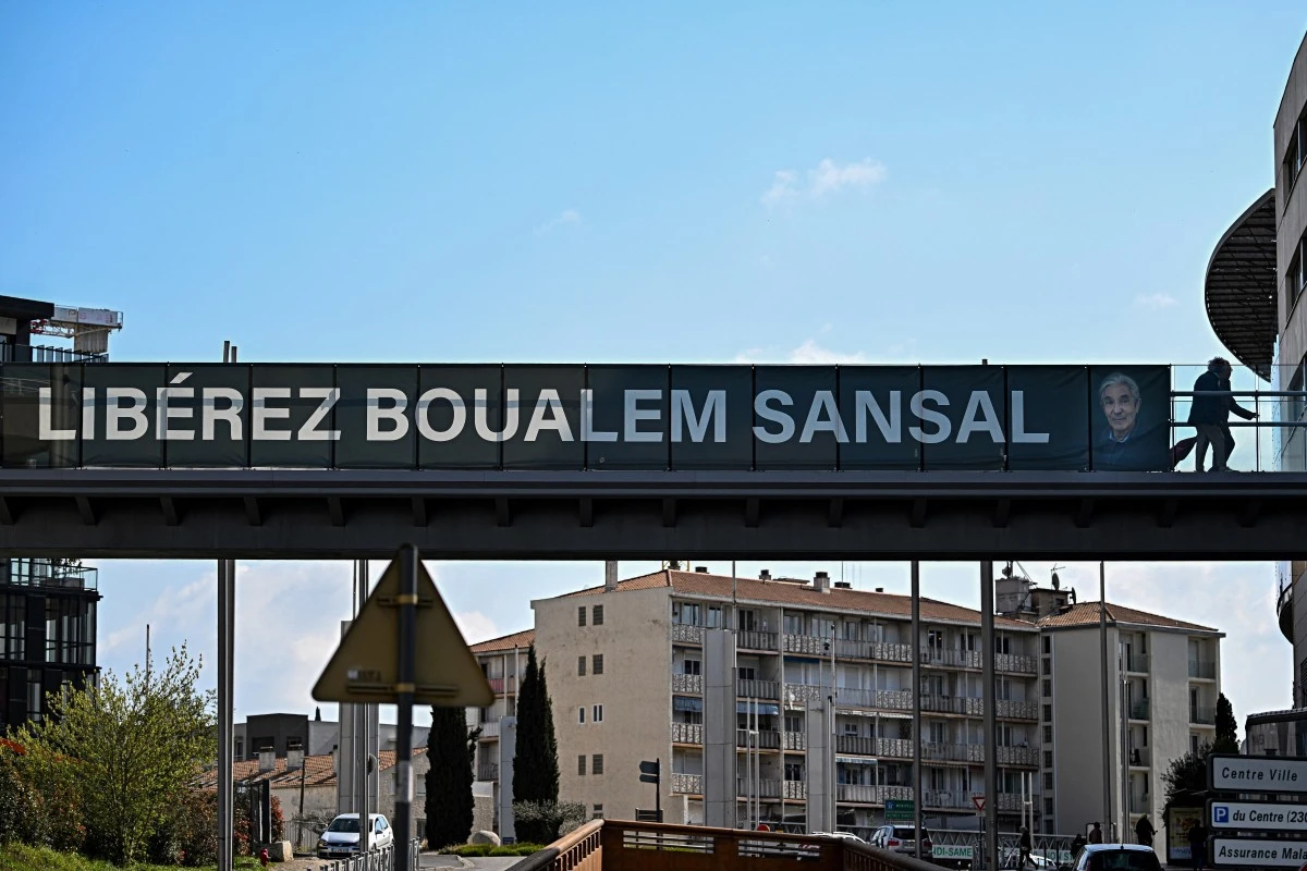 Détention de Sansal: ses filles «impuissantes» en République tchèque
