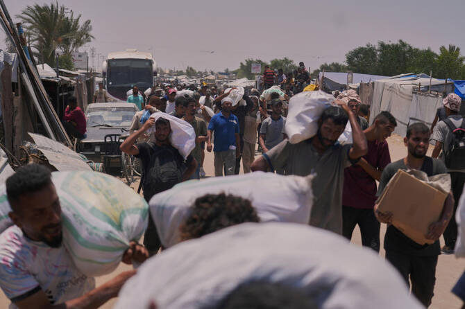 Gaza: la Défense civile annonce 31 personnes tuées par des tirs israéliens en allant chercher de l'aide