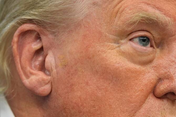 «Peut-être», «peut-être pas»: Trump entretient l'incertitude sur ses intentions en Iran