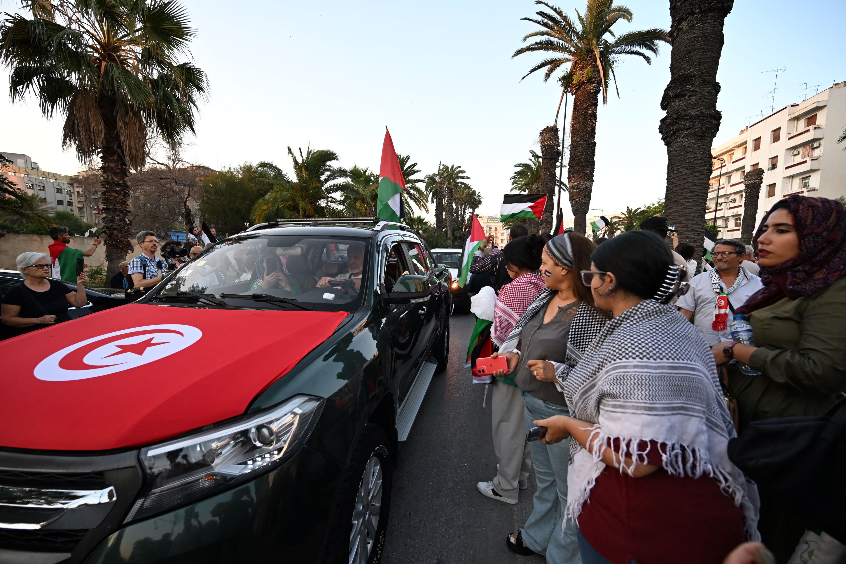 Une caravane à destination de Gaza, partie de Tunisie, est passée en Libye
