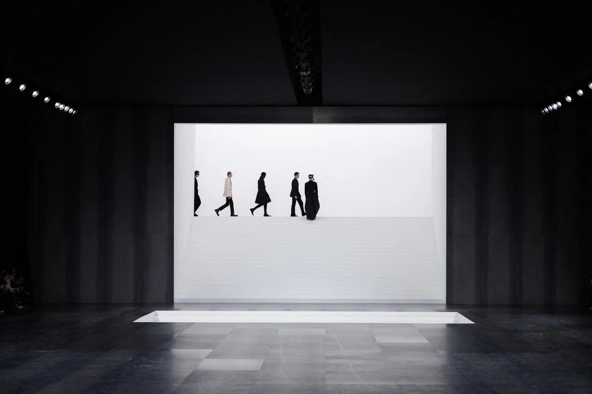 Fashion Week: Jonathan Anderson entre en scène chez Dior