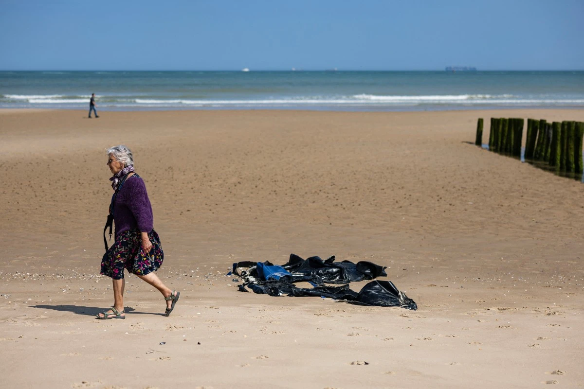 Dix passeurs présumés jugés pour un naufrage meurtrier dans la Manche