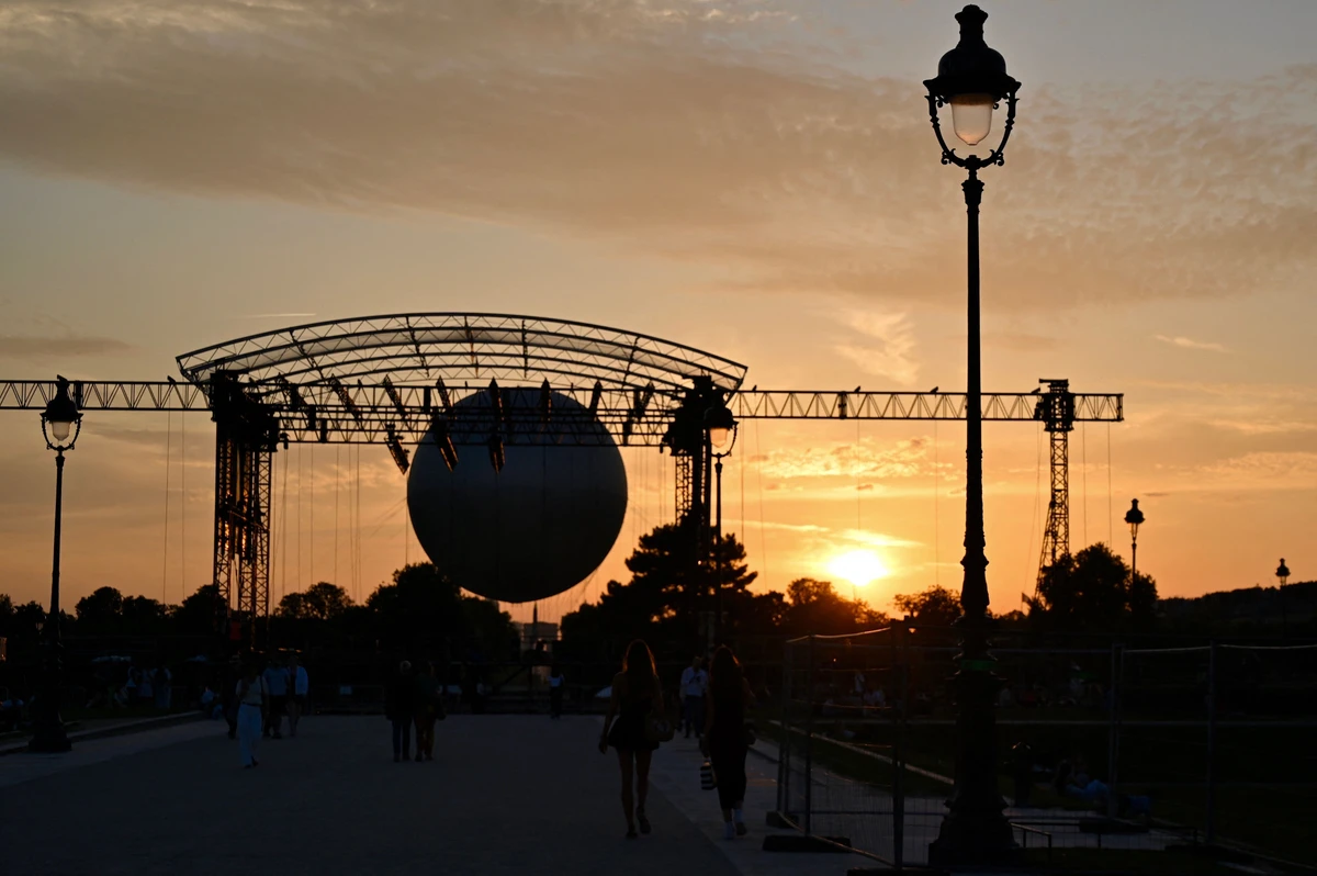 Fête de la musique: grand concert autour de la vasque olympique à Paris