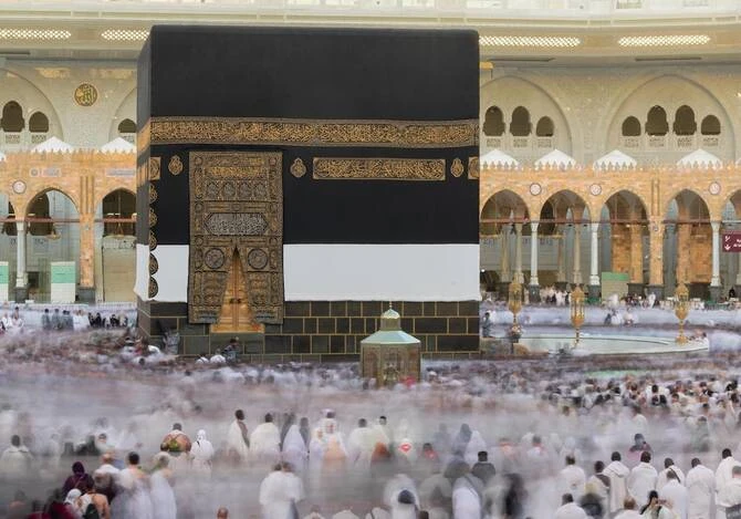La majorité des 1,6 million de pèlerins commence le Tawaf Al-Ifadah à l'occasion de l'Aïd Al-Adha