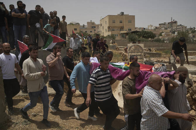 Cisjordanie : deux morts, dont un adolescent, dans des tirs israéliens