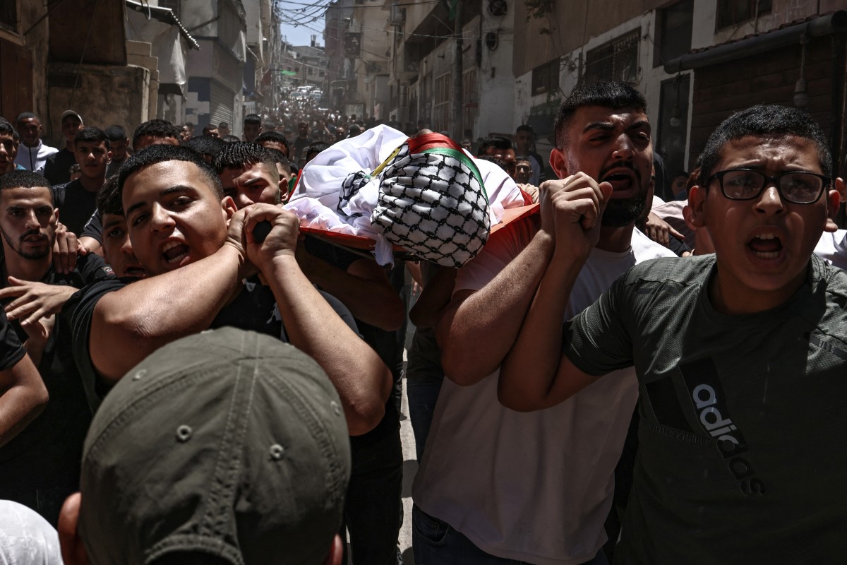 Raid israélien en Cisjordanie: un Palestinien tué, après avoir poignardé un soldat selon l'armée