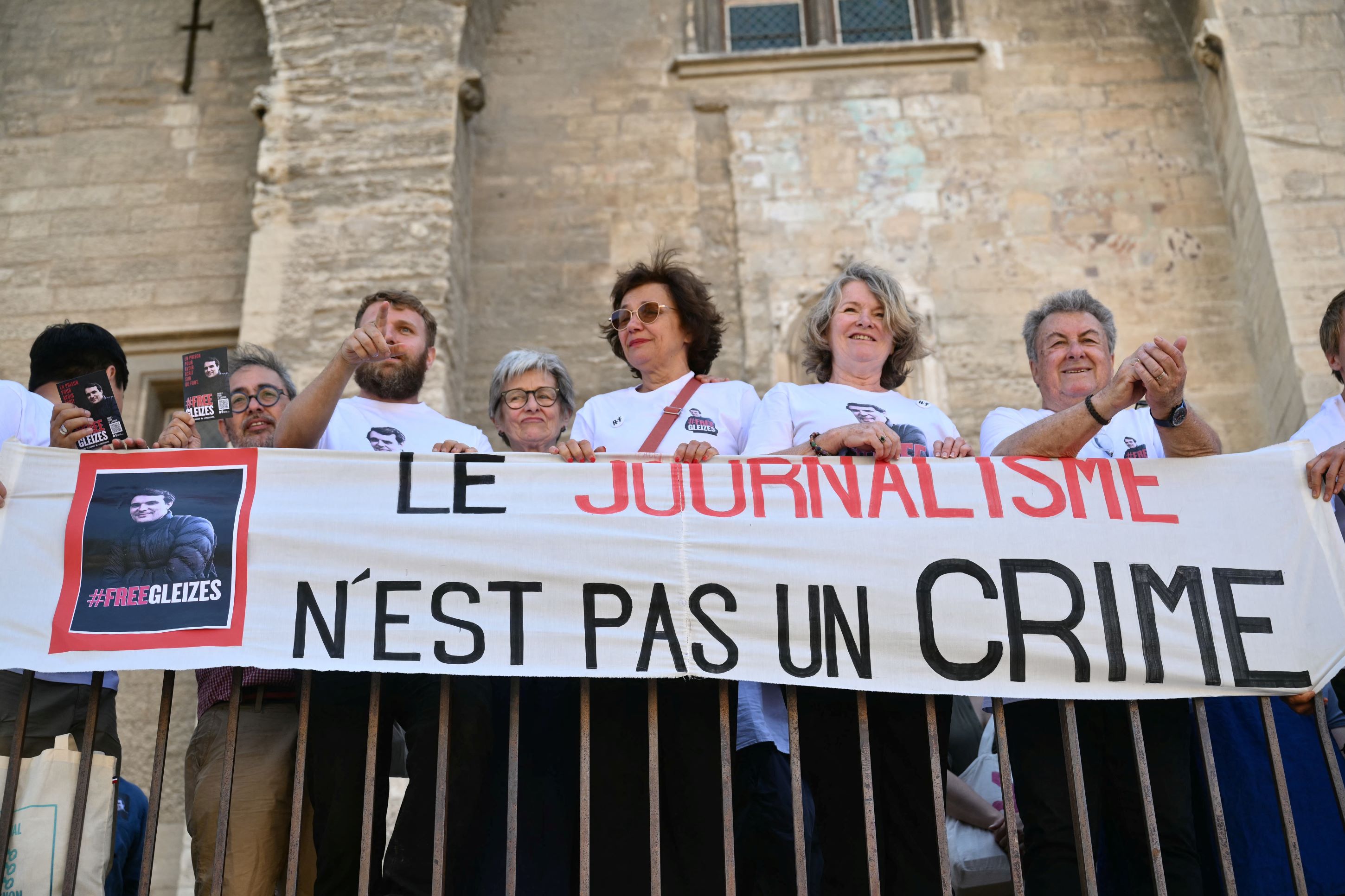 Une centaine de personnalités appellent à la libération du journaliste Christophe Gleizes, détenu en Algérie