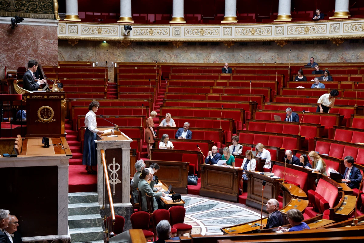 La session parlementaire se clôt sur un vote mouvementé de la réforme de l'audiovisuel