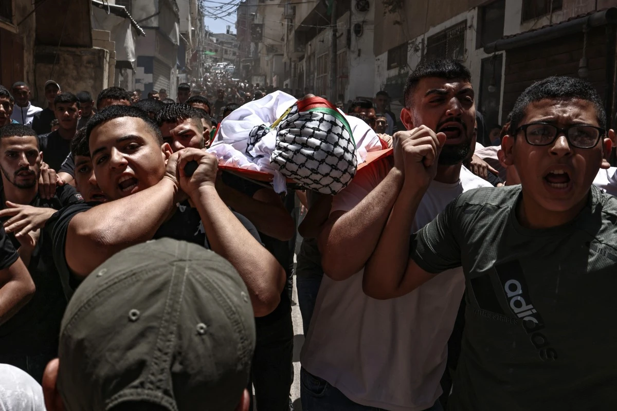 Raid israélien en Cisjordanie: un Palestinien tué, après avoir poignardé un soldat selon l'armée