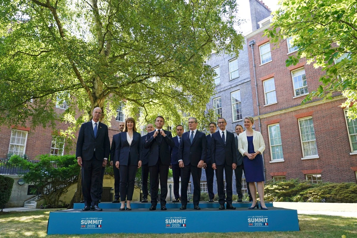 Au dernier jour de la visite d'Etat de Macron, les Britanniques espèrent un accord sur l'immigration