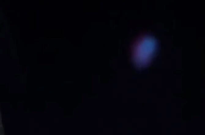 Une mystérieuse lueur rose illumine le ciel du nord-ouest de l'Arabie saoudite