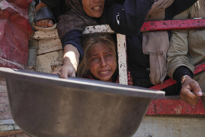L'ONU déclare la famine à Gaza, Israël menace de raser le territoire