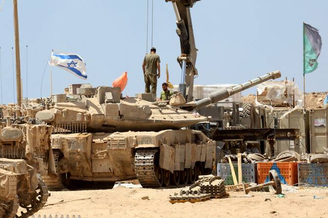 Israël : nouveau gendarme de la région ?