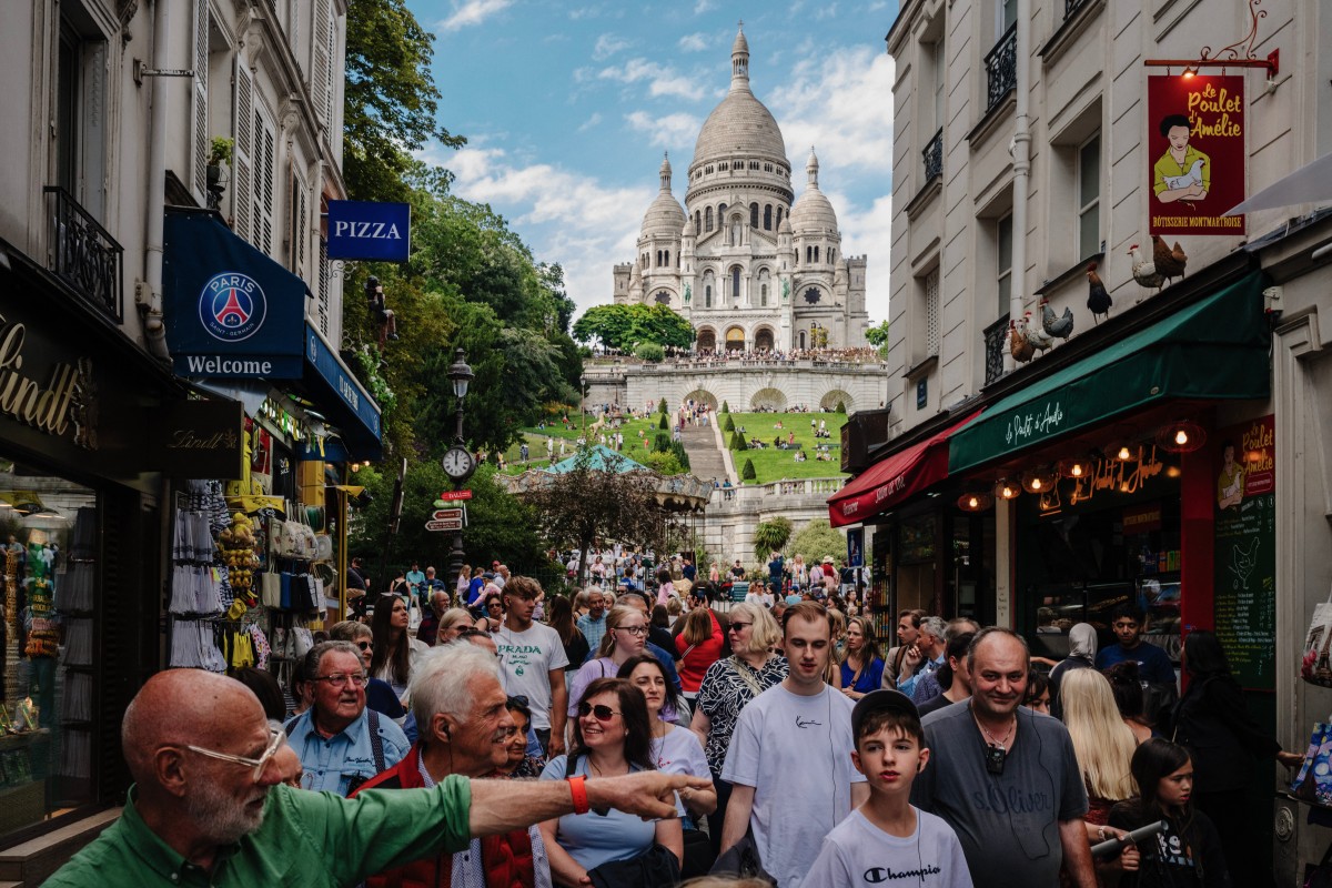 Tourisme en France: un an après les JO, un bilan prometteur mais insuffisant