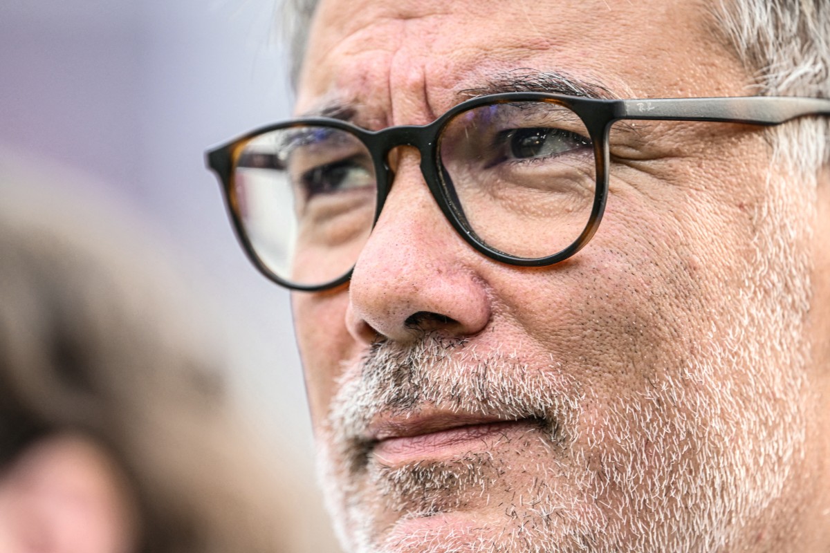 A Blois, Olivier Faure tente de proposer une alternative à François Bayrou