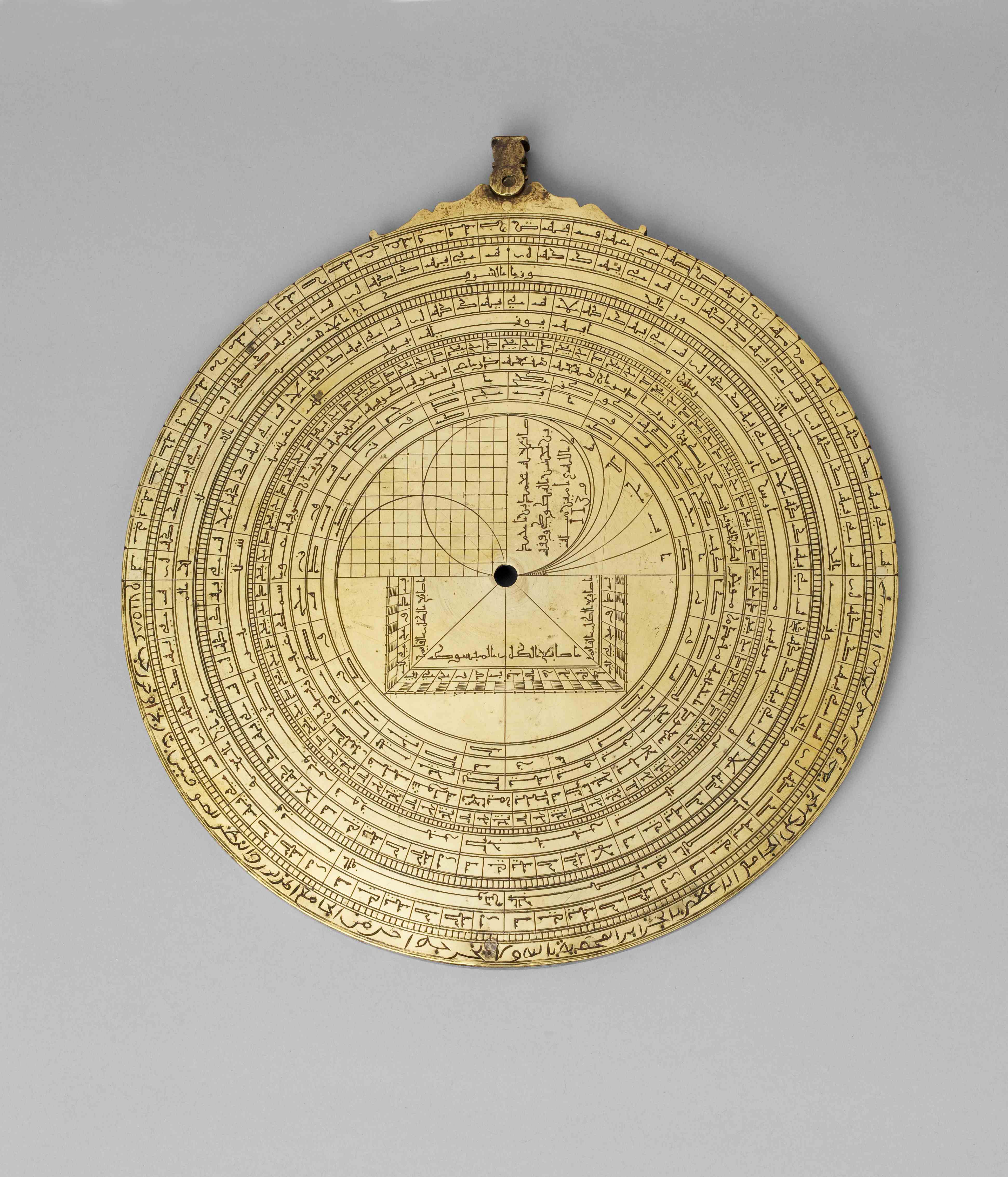 L’astrolabe d’Al-Battuti relie les cultures et les siècles au Louvre Abu Dhabi