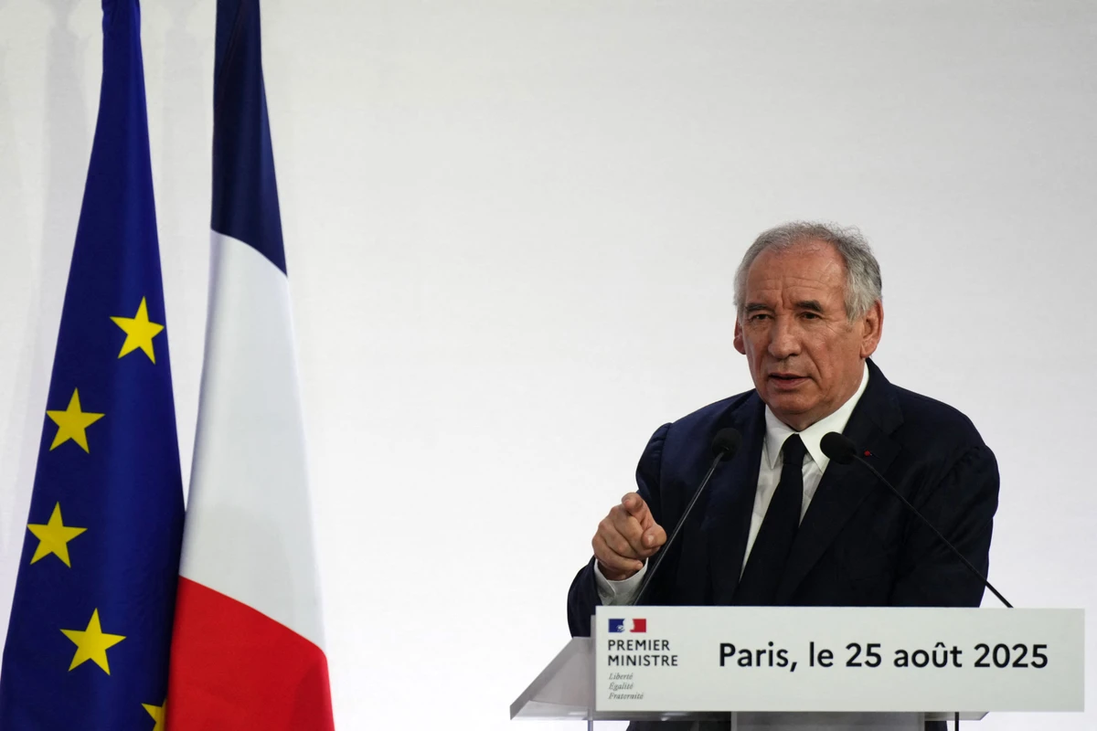 Bayrou en mission impossible face à une chute plus probable que jamais